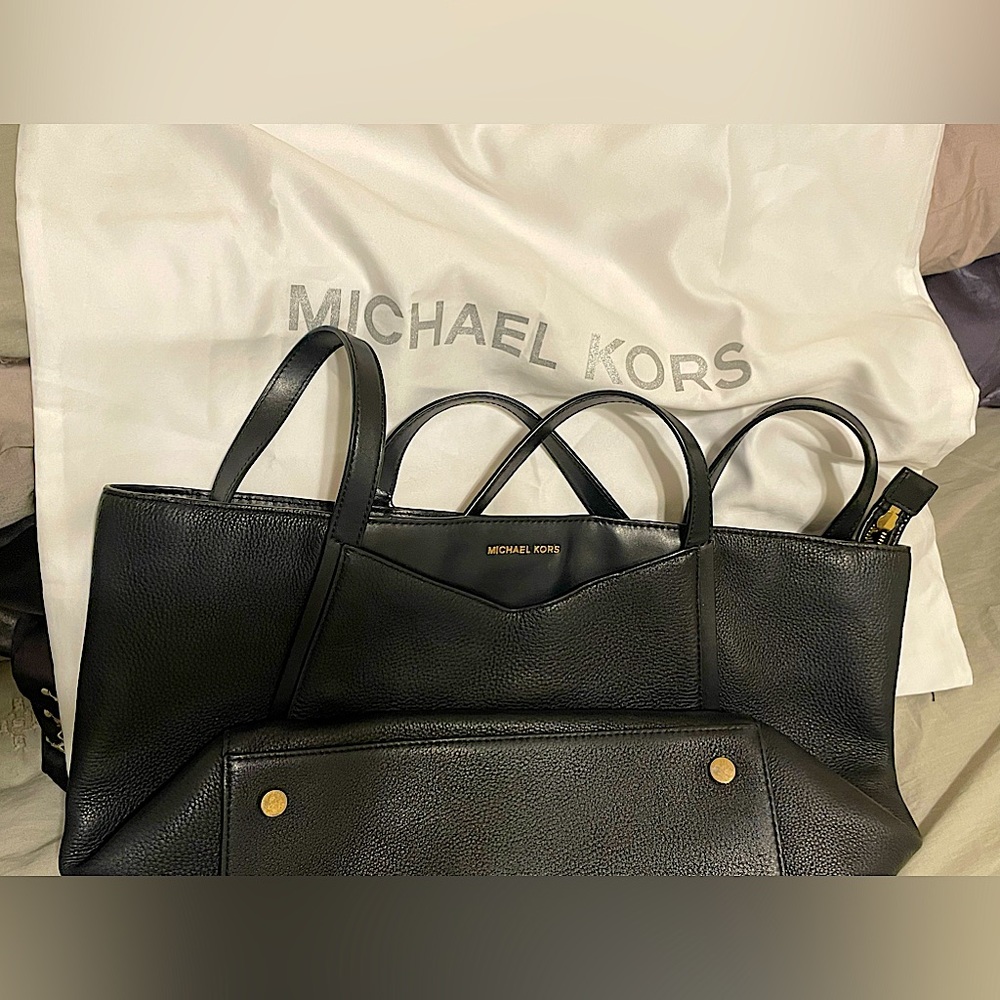 Michael Kors Large Tote with its own Sleeper